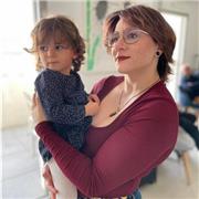 Je donne des cours d'anglais des la primaire jusqu'au lycée et je peux aussi faire de l'aide au devoirs